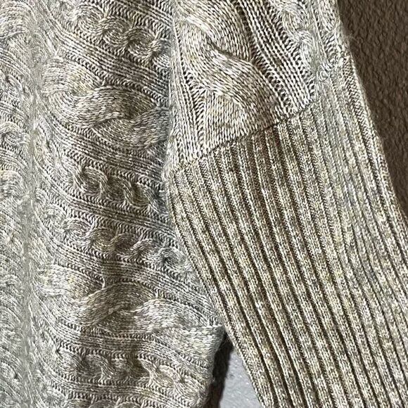 NWT Soft Surroundings ”Alena” Long Line Cable-knit Sage Green Sweater Size Mediu - Picture 6 of 10